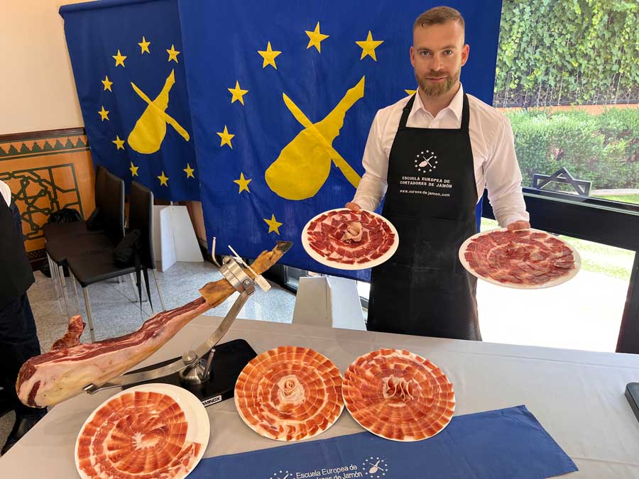 Curso Cortador de Jamón en Granada: Junio de 2024