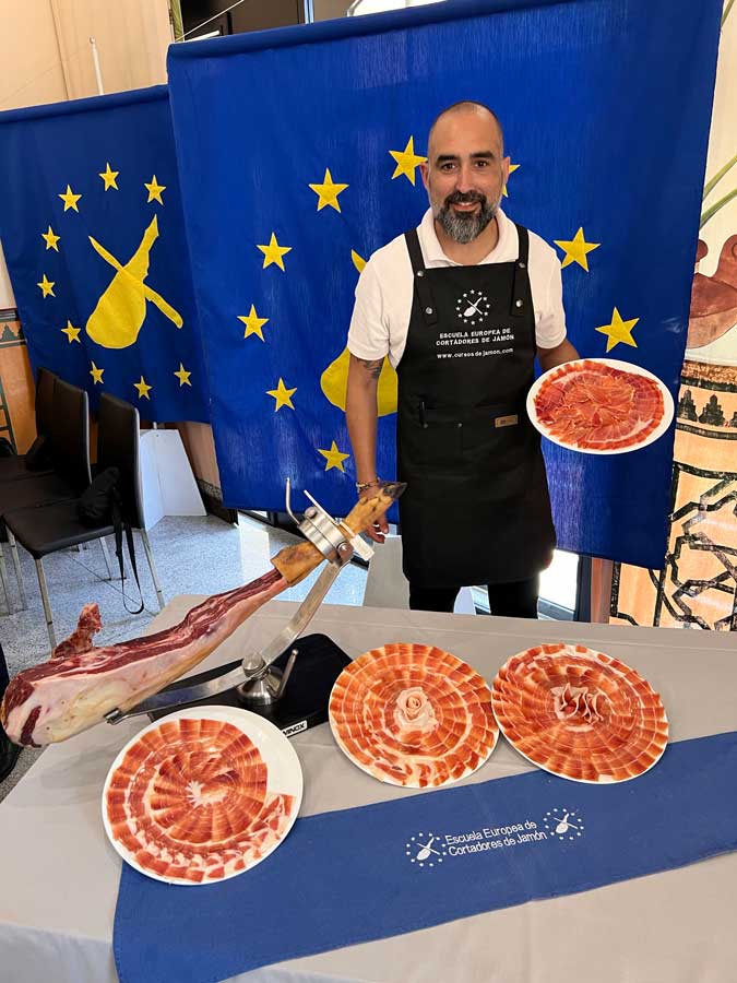 Curso Cortador de Jamón en Granada: Junio de 2024