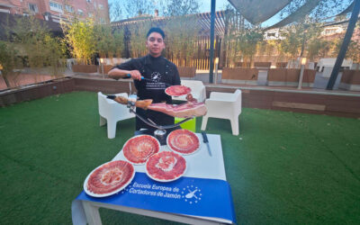 Ronald Padilla, Cortador de Jamón en Madrid