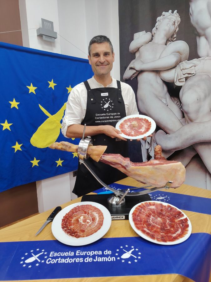 Curso Cortador de Jamón en Málaga Mayo 2025 (16) Curso Cortador de Jamón en Málaga