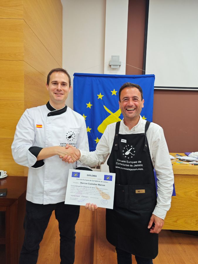 Curso Cortador de Jamón en Málaga Mayo 2025 (3) Curso Cortador de Jamón en Málaga