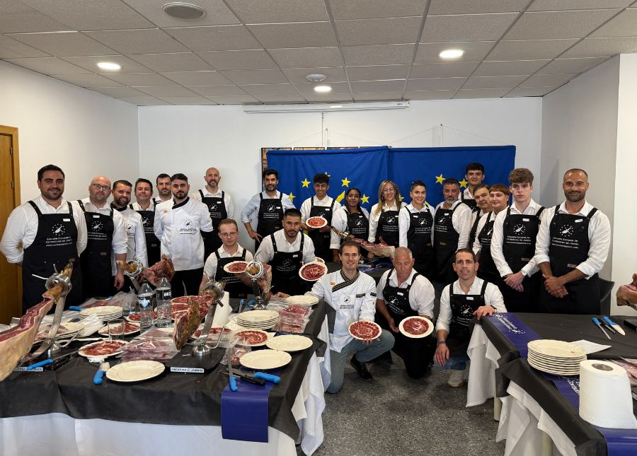 Curso Cortador de Jamón en Sevilla Mayo 2025 (1) cortador de Jamón en Sevilla