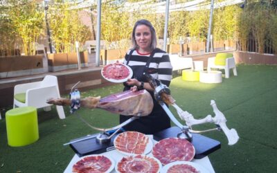 María Zarza Valero, Cortadora de Jamón en Soria