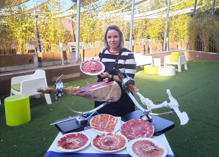 Diego Mancebo, Cortador de Jamón Albacete 1 María Zarza Valero, Cortadora de Jamón en Soria