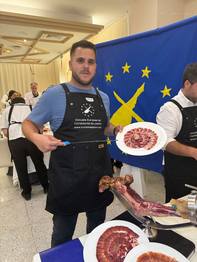 Curso Cortador de Jamón en Granada - Julio 2025 (1) Curso Cortador de Jamón en Granada