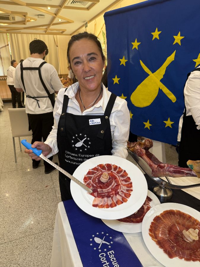 Curso Cortador de Jamón en Granada - Julio 2025 (3) Curso Cortador de Jamón en Granada