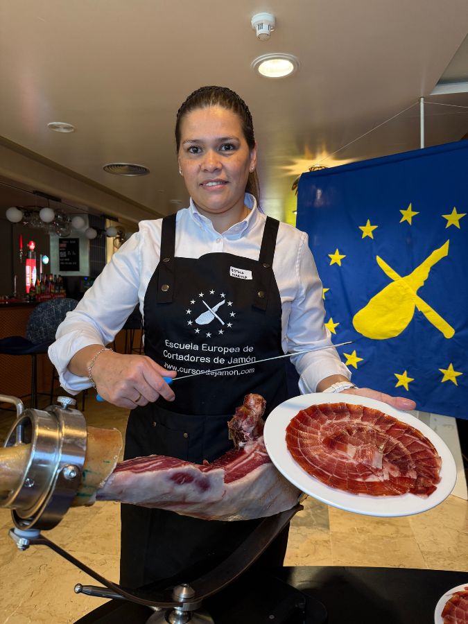Curso Cortador de Jamón en Madrid - Julio 2025 (3) Curso cortador de Jamón en Madrid