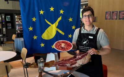Nuria Jiménez Gómez, Cortadora de Jamón en Barcelona