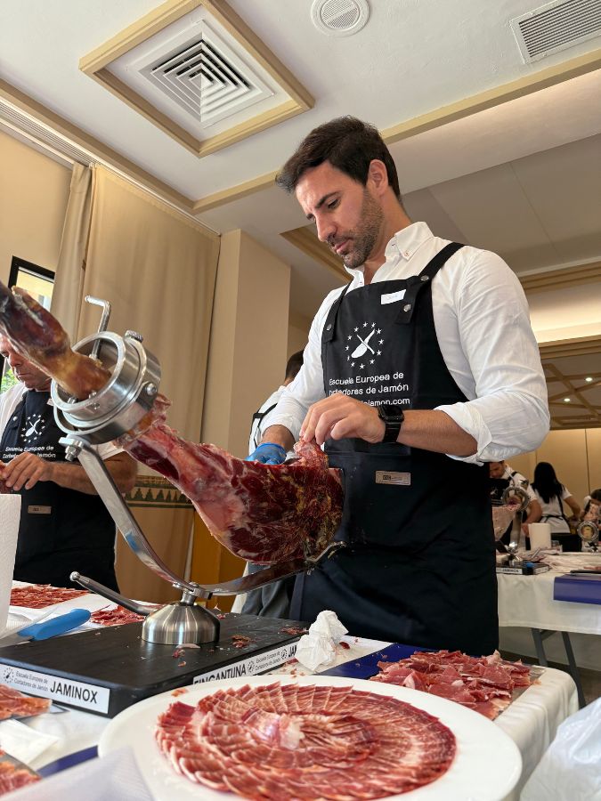 Curso Cortador de Jamón en Granada Octubre 2025