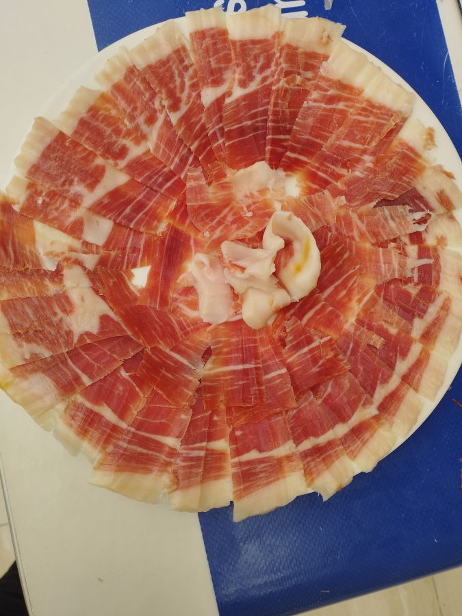 Miguel Ángel Gallardo – Cortador de Jamón en Móstoles, Madrid